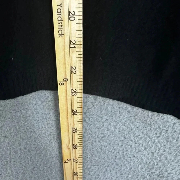 Neiman Marcus cashmere sweater womens large‎ black turtleneck minimalist basic - Picture 2 of 6